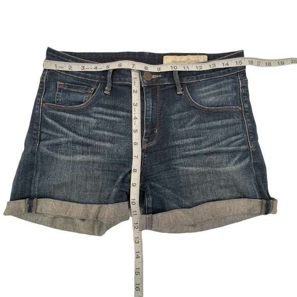 Treasure Bond Cuffed Hem Skinny Fit Denim Jean Shorts Size 29 Women's - Picture 5 of 6